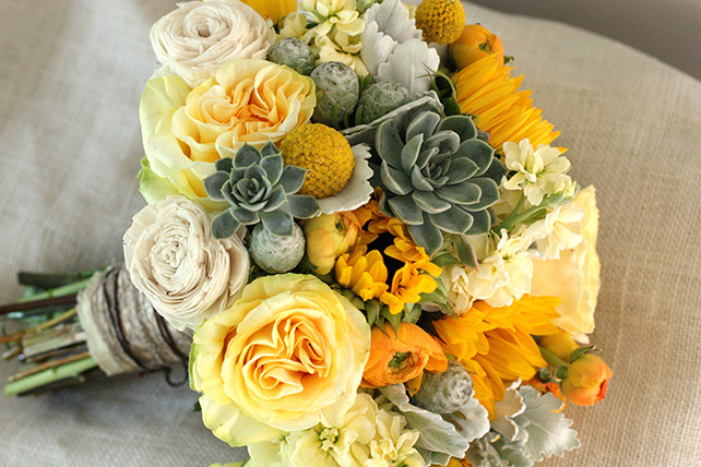 Букет невесты из необычных цветов